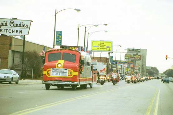 Chicagoland Toys for Tots Parade 2002